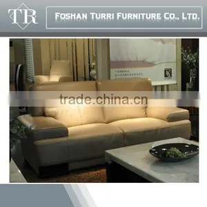 High Quality Royal Cream Sofa, Luxurious Antique Italian Leather thumbnail-3