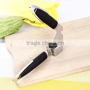 2016 Hot Sale Kitchen Accessories Garlic Press Galic Peeler thumbnail-3