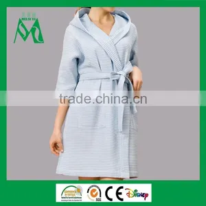 Women Hooded Bathrobe Waffle Cotton thumbnail-1