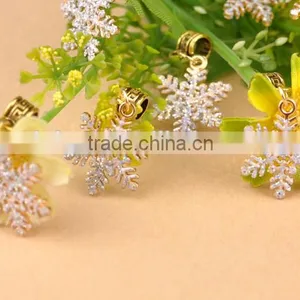 50pcs Gold Christmas Snowflake Crystal Rhinestone Charms Pendant Beaded Jewelry Findings thumbnail-6