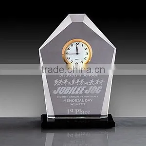 House Shape Transparent Crystal Clock Small Table Clock thumbnail-1