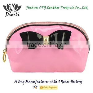 Woman Cosmetic Bag thumbnail-1