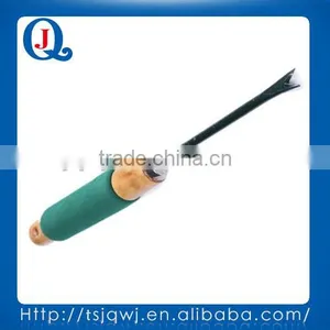 High Strength Garden Weeder With Wooden Handle thumbnail-1