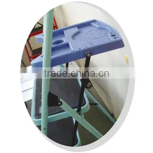 4 Step Ladder With Plastic Tool Tray thumbnail-1