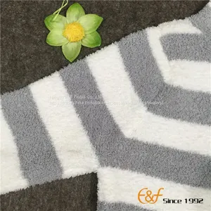 Long-style Kangaroo Pocket Sweater With Hood thumbnail-4