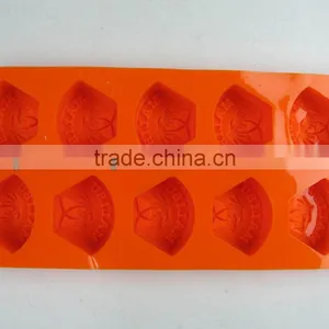 Custom Letter Logo Silicone Ice Cube Tray thumbnail-1