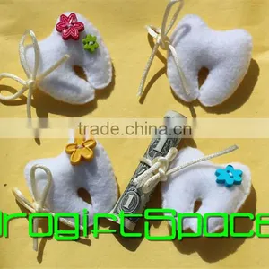 2017 Hand-Stitched Felt Tooth Fairy Tooth Pocket Pillow Keychain Made in China thumbnail-1