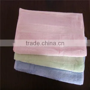 China Manufacture of Jacquard Thickness Cosmetic Towel thumbnail-1