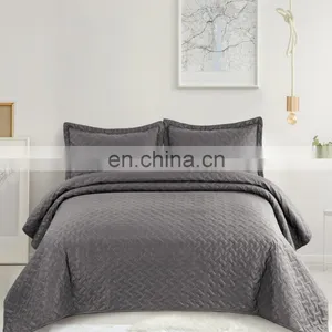 Delicate Multi Purpose Movable Woven Queen 100% Microfiber Polyester Quilt Bedspread Set thumbnail-3