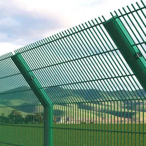 Hot Dip Galvanized Wall Cladding 4 ft 2x4mm Black Welded Wire Fencing thumbnail-6
