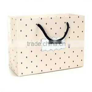 Paper Bag for Underwear Packaging thumbnail-1