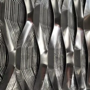Hot-Dip Galvanized Expanded Metal Mesh 0.5-14mm Thickness in Iron Pallet Packing thumbnail-4