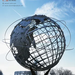 Urban Metal Sculpture thumbnail-4