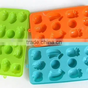 YangJiang Factory Manufacture Food Grade Different Shape Silicone Chocolate Mold thumbnail-2