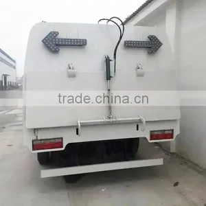 High Performance Dongfeng 4x2 4cbm Road Sweeping Truck thumbnail-6