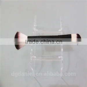 Fashion Design Tapered Makeup Brush thumbnail-2