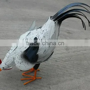 Metal Rooster Outdoor Garden Decor thumbnail-2