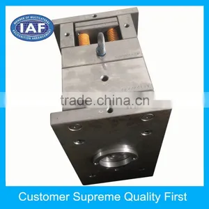 2016 the Lowest Price Precision Abs Bottle Cap Plastic Mould thumbnail-3