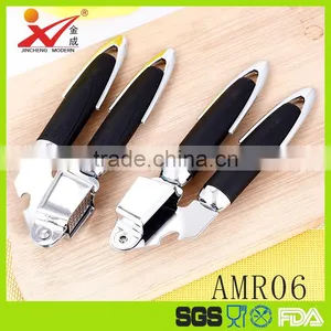 2016 Hot Sale Kitchen Accessories Garlic Press Galic Peeler thumbnail-1