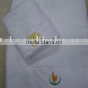 Custom Logo Hotel Dobby Border Towels thumbnail-1