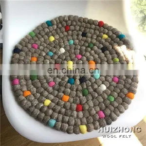 Nonwoven Polyester Needle FeltBallsRug AndCarpet With Different Color thumbnail-6