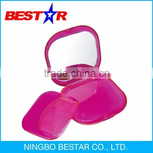 Plastic Pocket Mirror With Comb thumbnail-1
