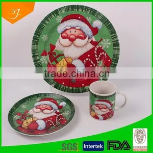 Green Dinnerware Christmas thumbnail-1