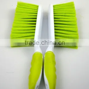 Bed Cleaning Brush Bed Brush With TPR Handle Bed Cleaning Brush thumbnail-3