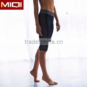 Workout Clothing Women Custom Logo Printing Seamless Capri Sports Yoga Pants Wholesale thumbnail-2