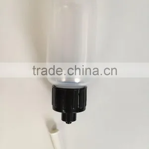 Sqeezing Bottles With Cap and Stopper thumbnail-1