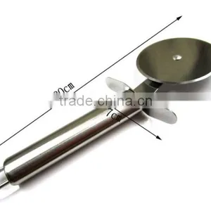 OEM/ODM Stainless Steel Round Pizza Cutter thumbnail-2
