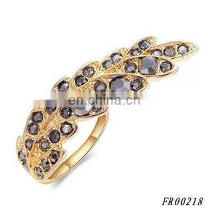 Fashion Design Gold Plated Leaf Knuckle Ring Paved Diamond Statement Ring thumbnail-2