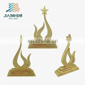 Custom Design 24k Gold Plated Metal Star Trophy thumbnail-4