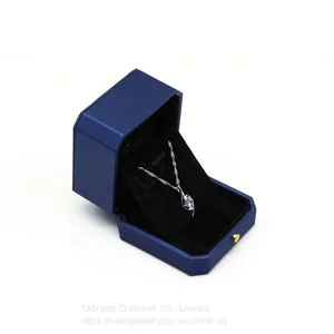 Unique Hot Sale Custom Brand PU Leather Jewelry Set Box Plastic Gift Box for Necklace Ring Pendant Bracelet Jewelry thumbnail-4