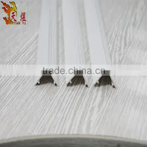 Plastic Strip Side of the Package L Shape Mould thumbnail-2