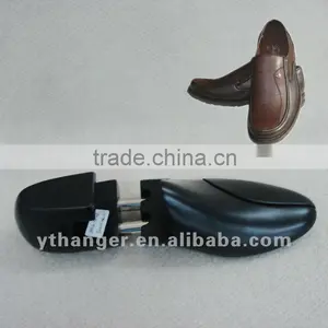 WI9894 Colored Wooden Shoes Horn thumbnail-1