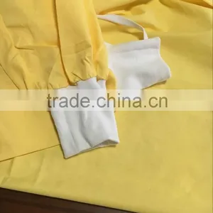 Disposable Yellow Isolation Gown With Knitted Cuff thumbnail-3
