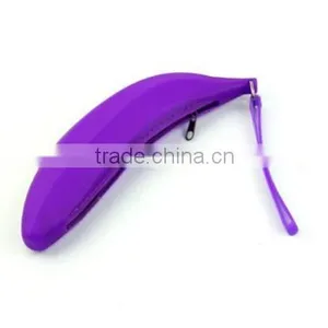 Banana Shaped Portable Zipper Pencil Bag thumbnail-4