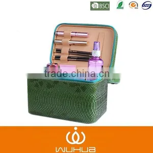 Snake Skin Material Salon Makeup Box thumbnail-1