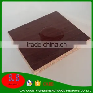 Reasonable Price Flakeboard 15mm Large Size Melamine Faced Chipboard for tv Stand Shaving Board Board thumbnail-4