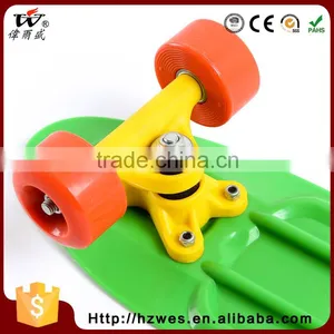 OEM 40kgs OEM PVC Wheels Fish Shape Skateboard for Kids thumbnail-5