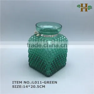 Beautiful Hanging Square Block Glass Vase thumbnail-1