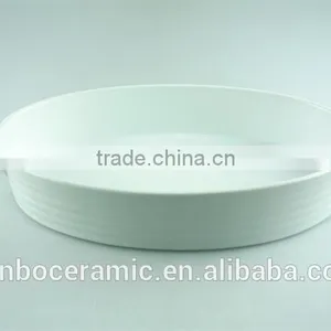 Wholesale White Cheap Oval Ceramic Bakeware With Handles in Stock thumbnail-1