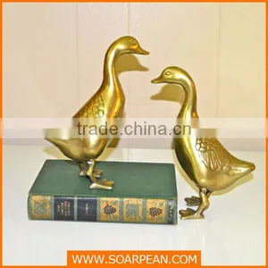 Promotional Electroplating Golden Duck Statue thumbnail-1
