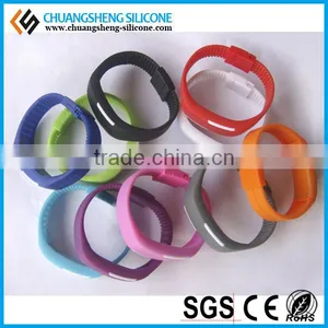 Factory Price LED Figures Display Silicone Wristband thumbnail-4