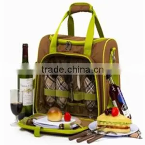 4 Person Picnic Bag With Cooler thumbnail-2