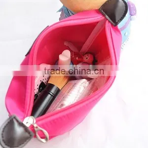 YIWU RODA 100%nylon Multicolor Optional Dumpling Shape Cosmetic Bag thumbnail-4