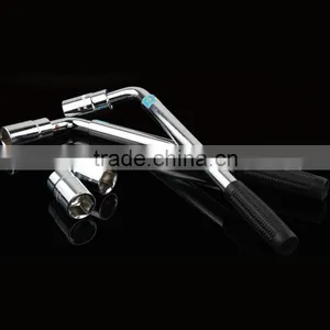 L-Shape Telescopic Retractable Car Tire Wrench With 17/19/21/23mm Socket thumbnail-1