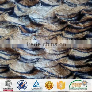 China Factory Wholesale 100% Polyester Animal Print PV Fleece/PV Velour/Long Pile Plush Fabric thumbnail-1