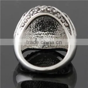 Fashion Retro Black Crystal 18k White Gold Ring thumbnail-6